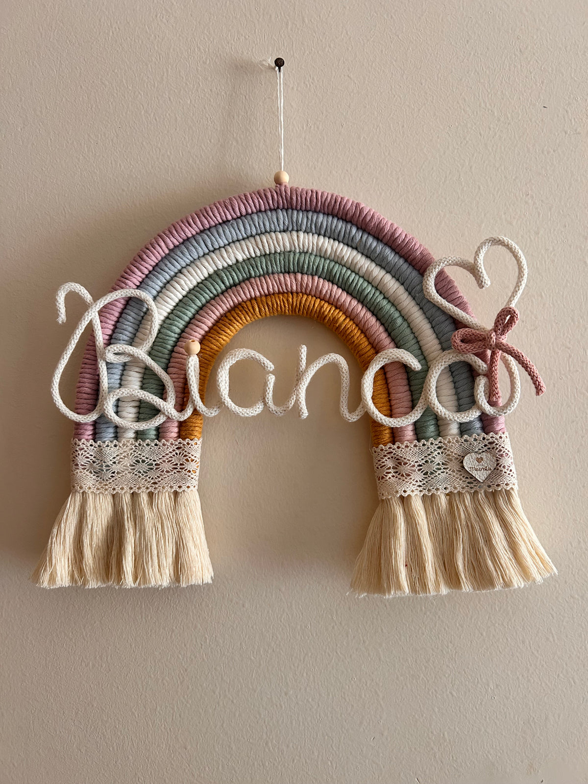 Arcobaleno Macramè con Nome Personalizzato - Fiocco Nascita