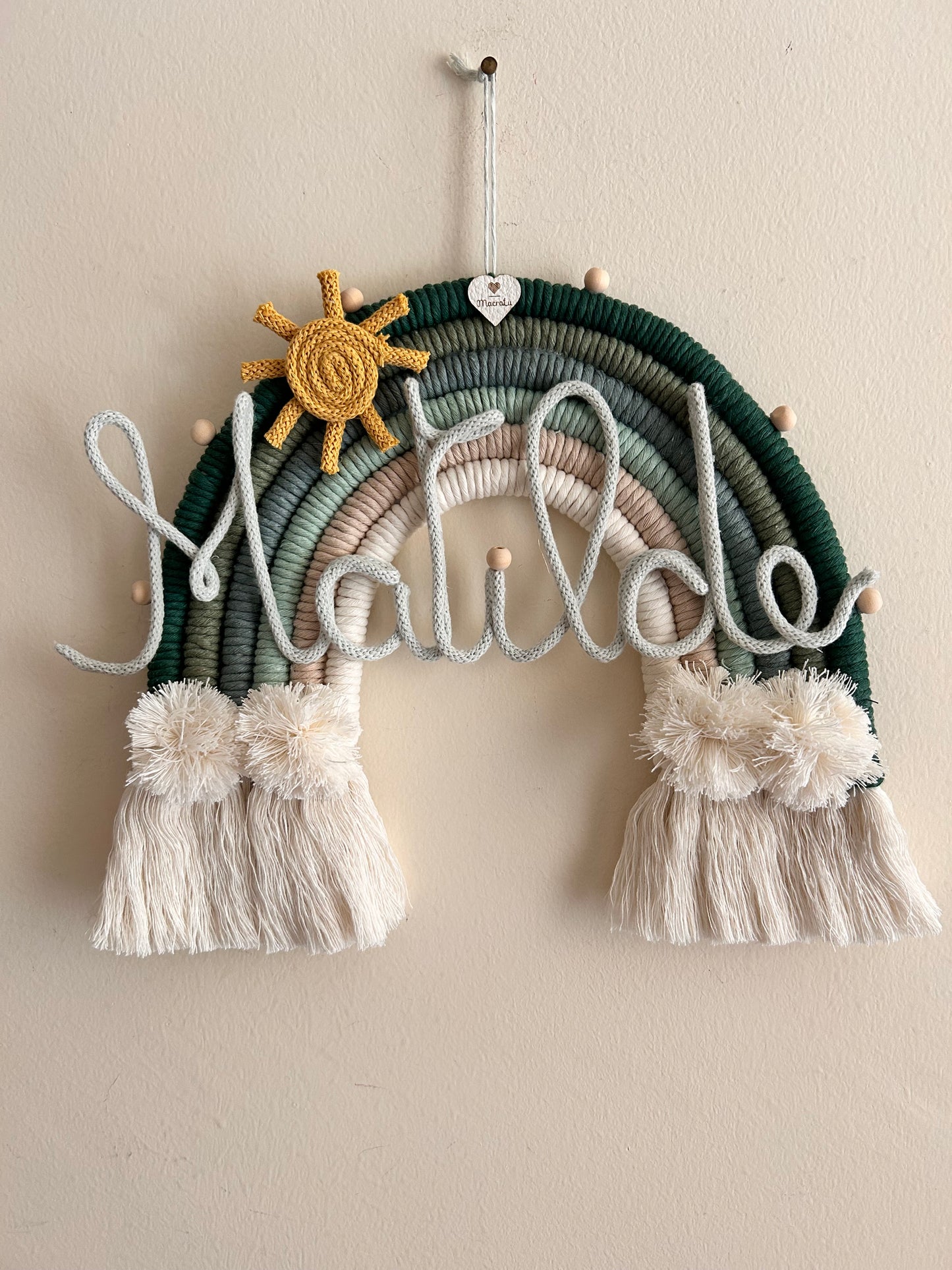 Arcobaleno in Macrame con Nome in Tricotin - MacraLu di Ludovica Mazzanti