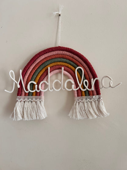 Arcobaleno in Macrame con Nome in Tricotin - MacraLu di Ludovica Mazzanti