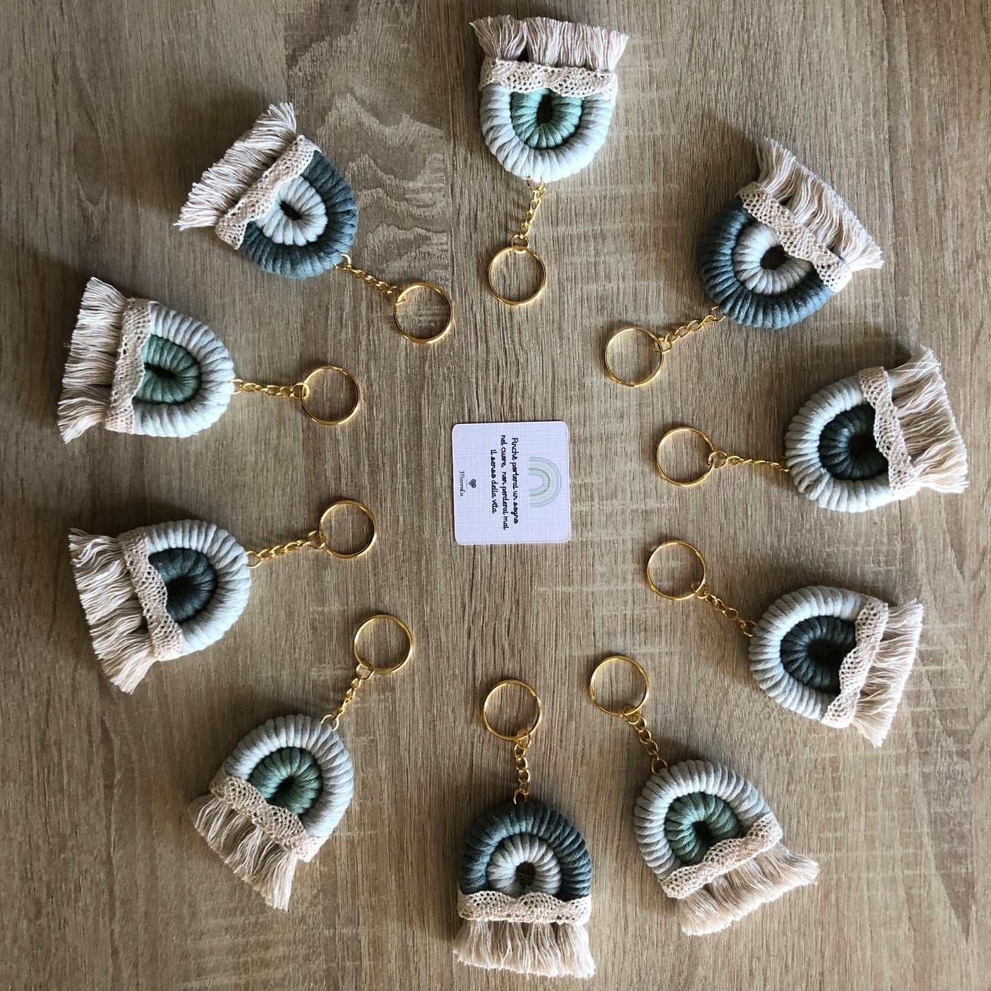 Arcobaleno bomboniera in Macramè - MacraLu di Ludovica Mazzanti