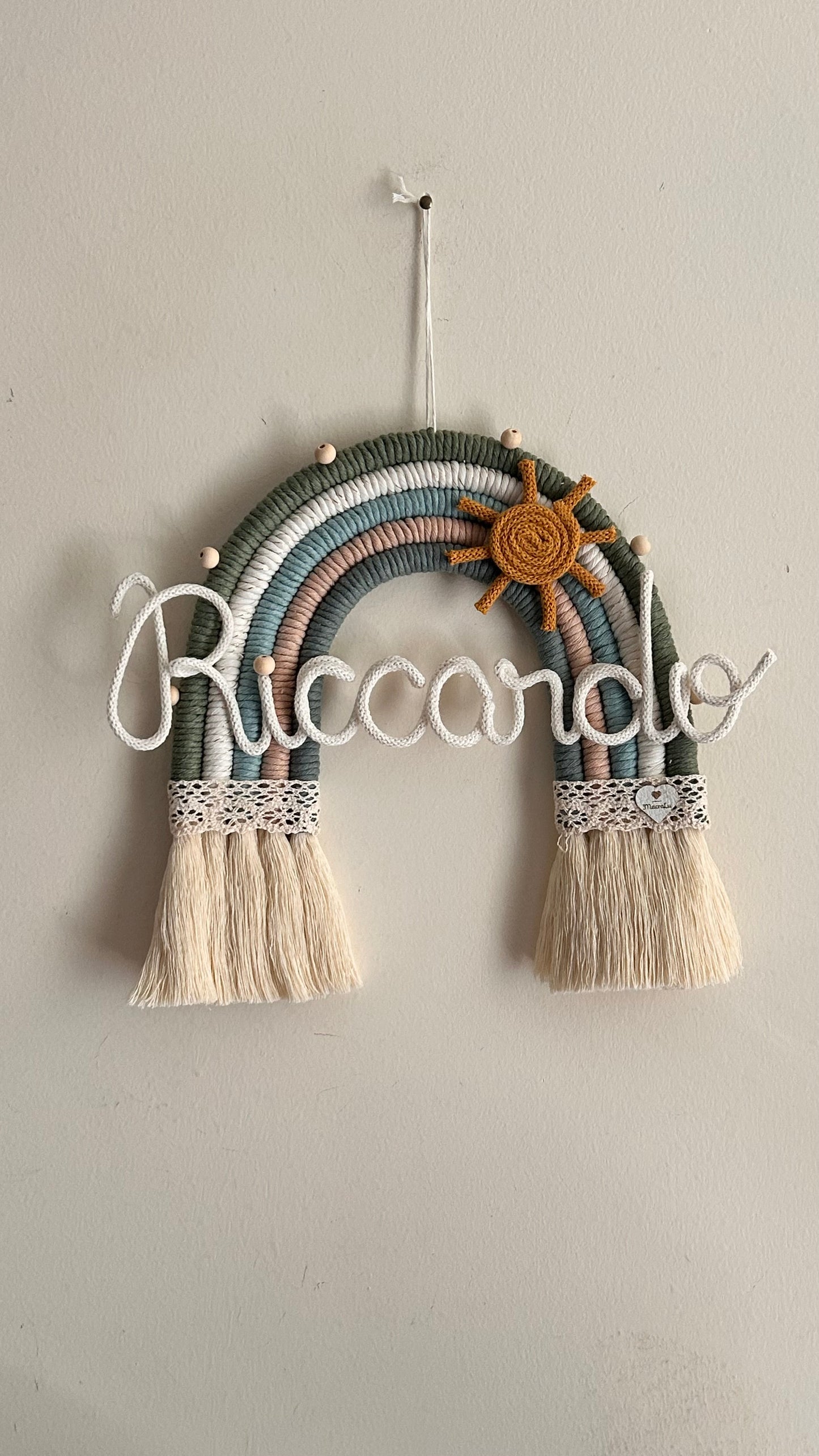 Arcobaleno Macramè con Nome Personalizzato - Fiocco Nascita