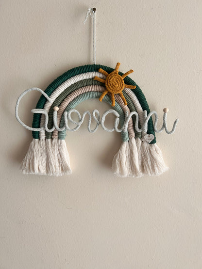 Arcobaleno in Macrame con Nome in Tricotin - MacraLu di Ludovica Mazzanti