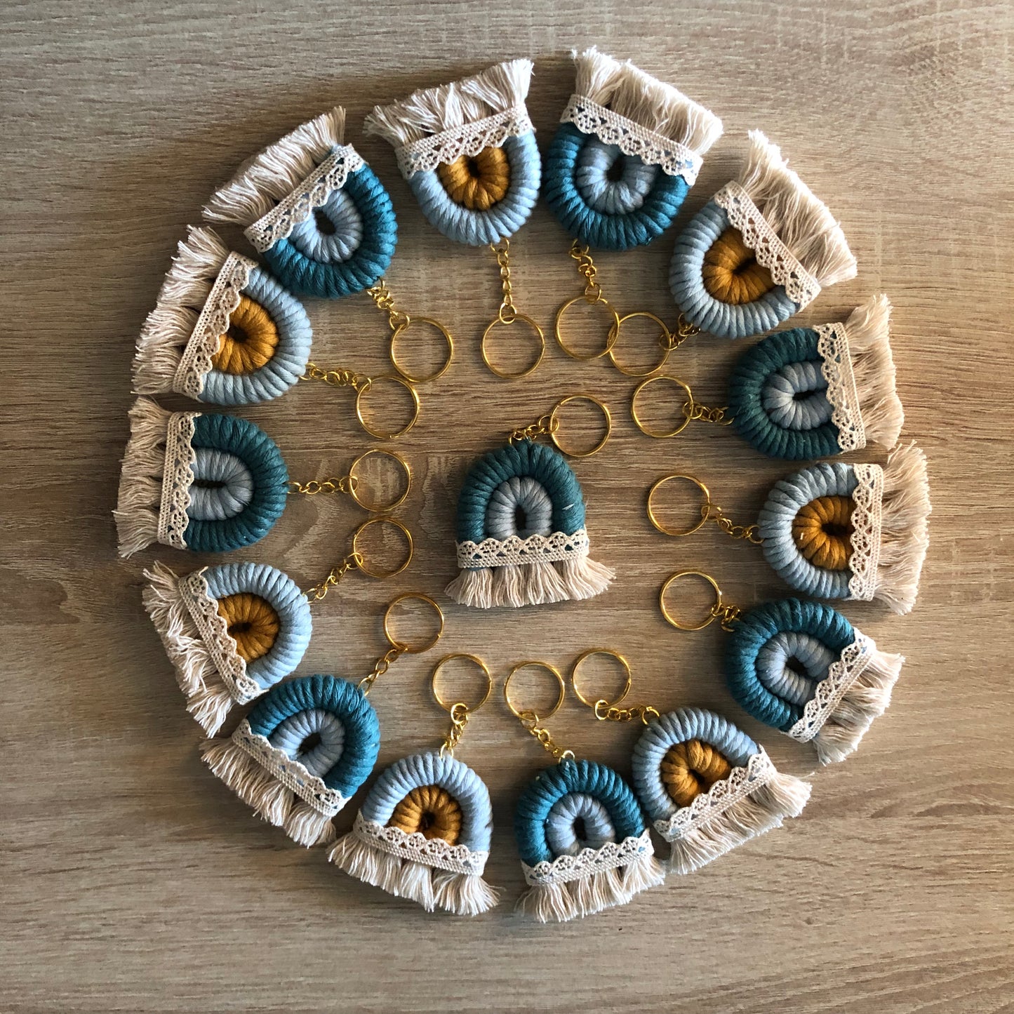 Arcobaleno bomboniera in Macramè - MacraLu di Ludovica Mazzanti