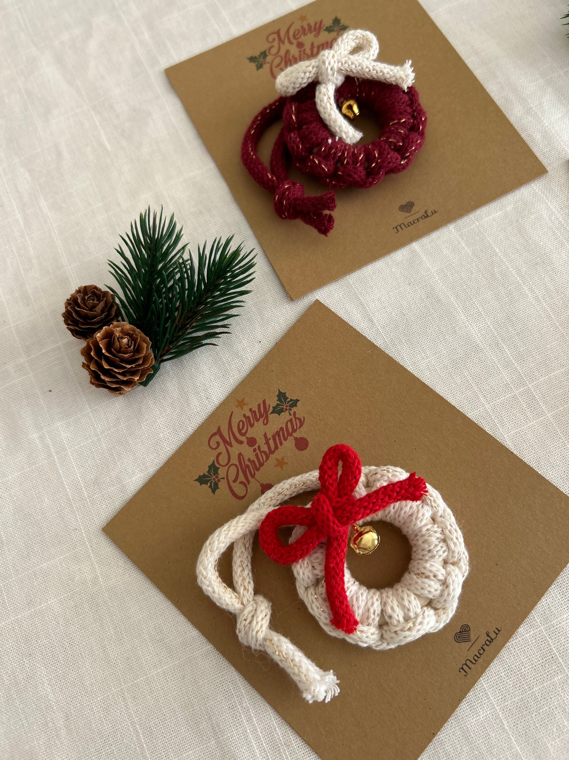 Mini ghirlandine natalizie in macramè - MacraLu di Ludovica Mazzanti