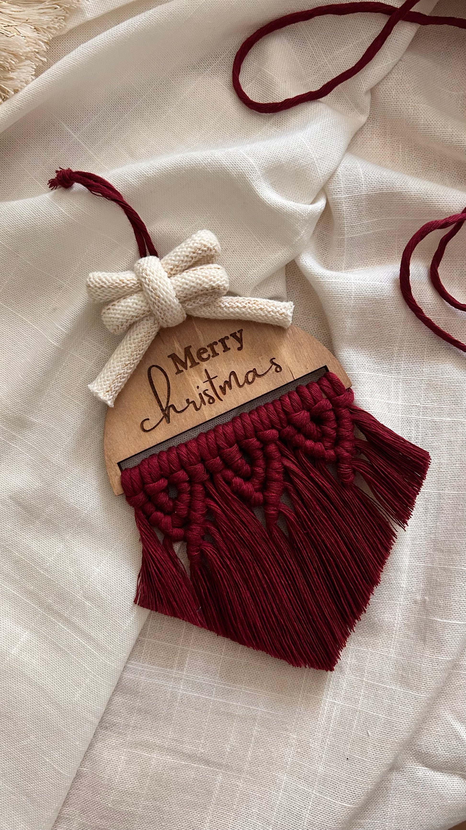 Pallina di Natale legno e macramè - MacraLu di Ludovica Mazzanti