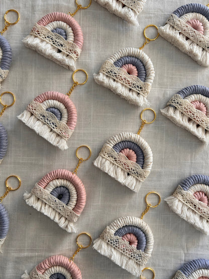 Arcobaleno bomboniera in Macramè - MacraLu di Ludovica Mazzanti