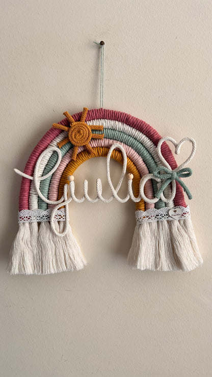 Arcobaleno Macramè con Nome Personalizzato - Fiocco Nascita