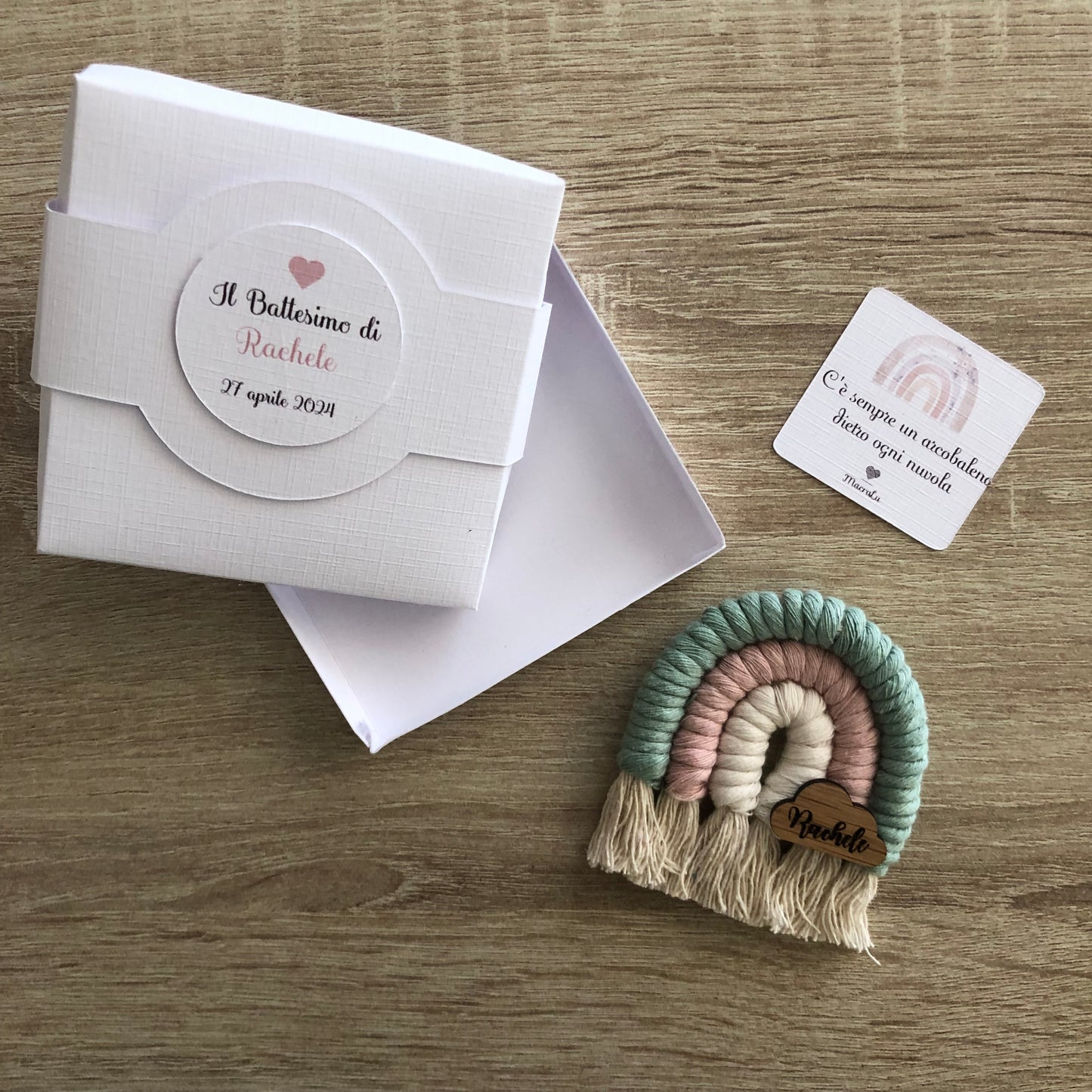 Arcobaleno bomboniera in Macramè - MacraLu di Ludovica Mazzanti