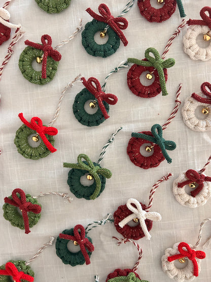 Mini ghirlandine natalizie in macramè