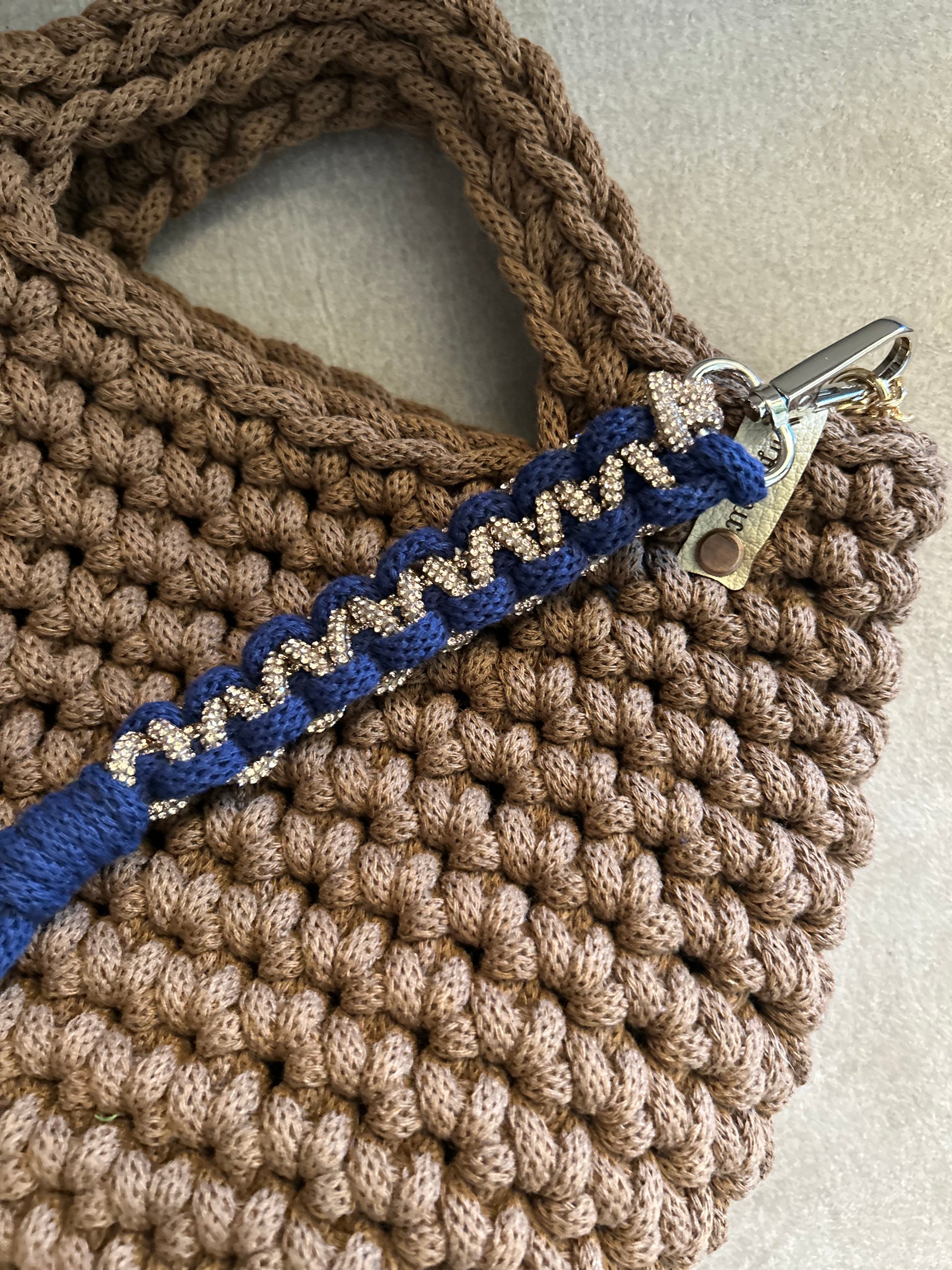 Portachiavi Infinity • Macramè con cordino strass - MacraLu di Ludovica Mazzanti
