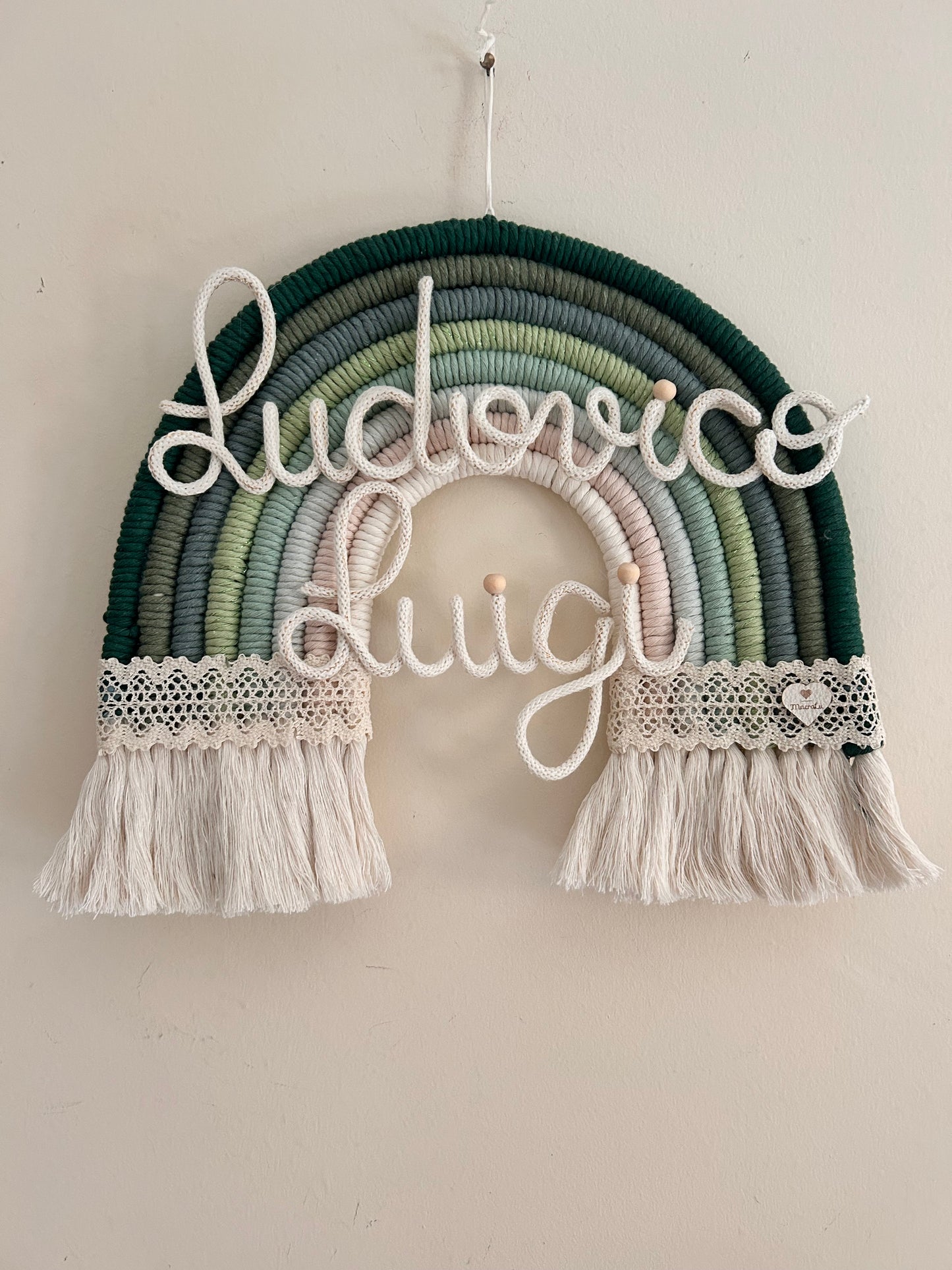 Arcobaleno in Macrame con Nome in Tricotin - MacraLu di Ludovica Mazzanti