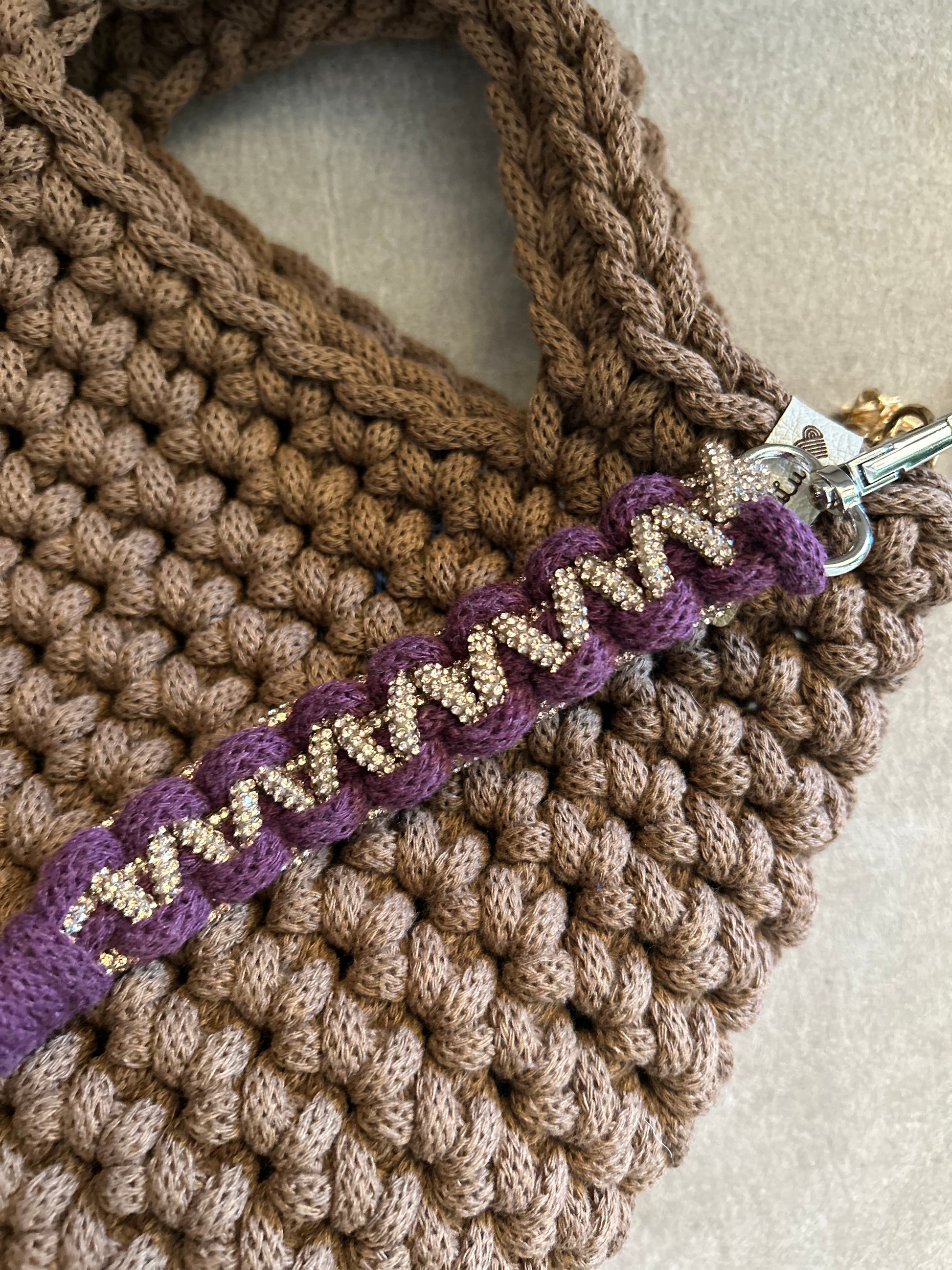 Portachiavi Infinity • Macramè con cordino strass - MacraLu di Ludovica Mazzanti