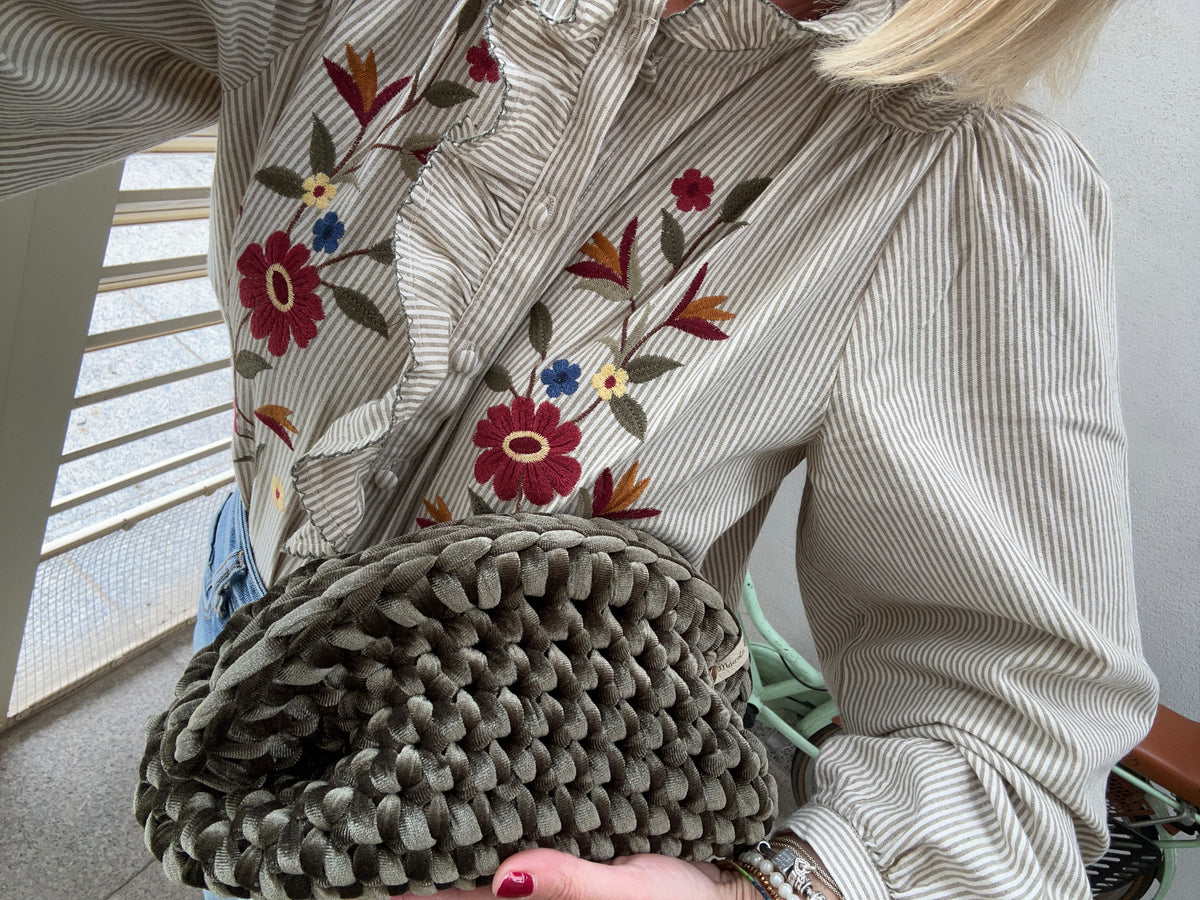 Sally Velvet • Clutch Bag • Uncinetto