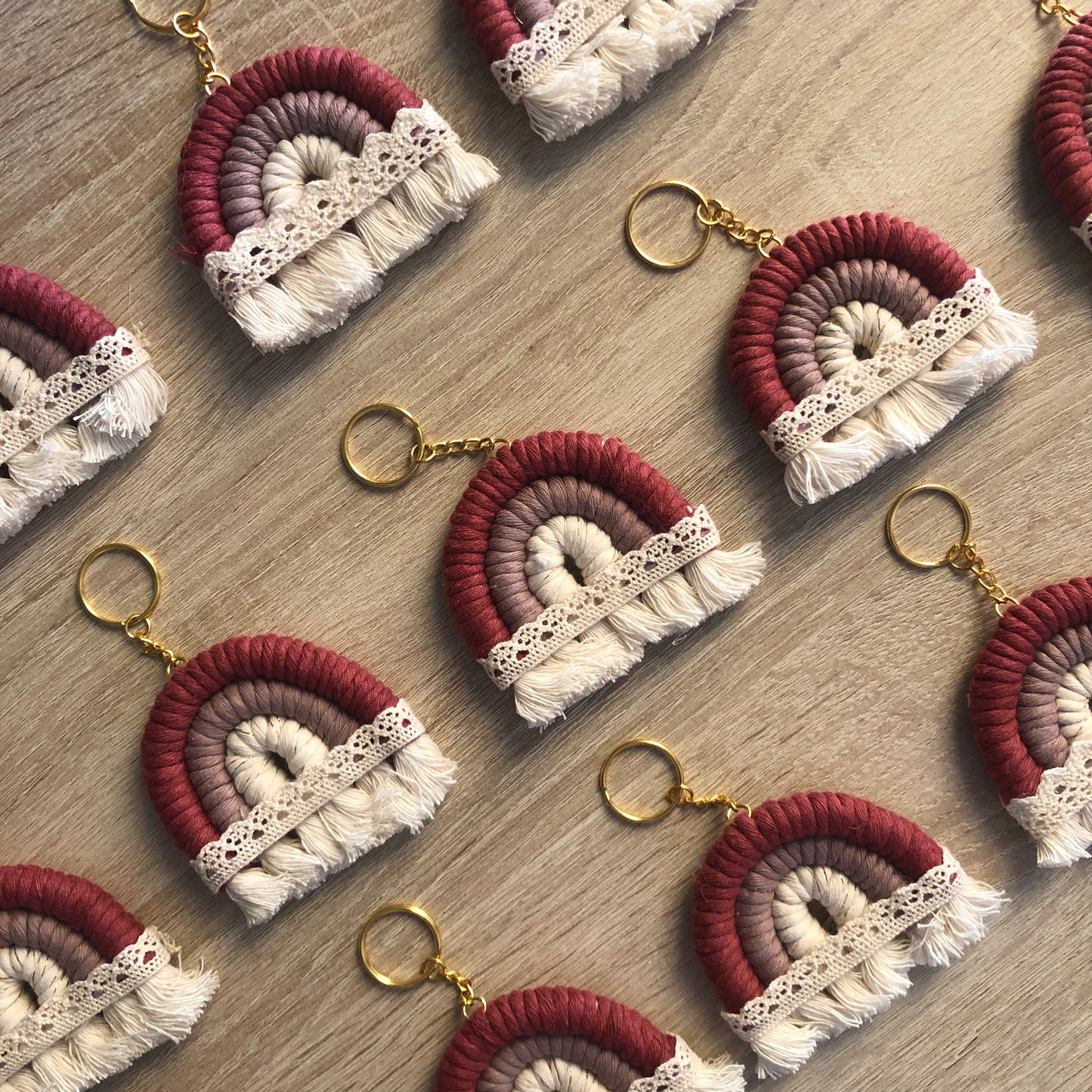 Arcobaleno bomboniera in Macramè - MacraLu di Ludovica Mazzanti