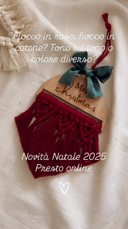 Pallina di Natale legno e macramè