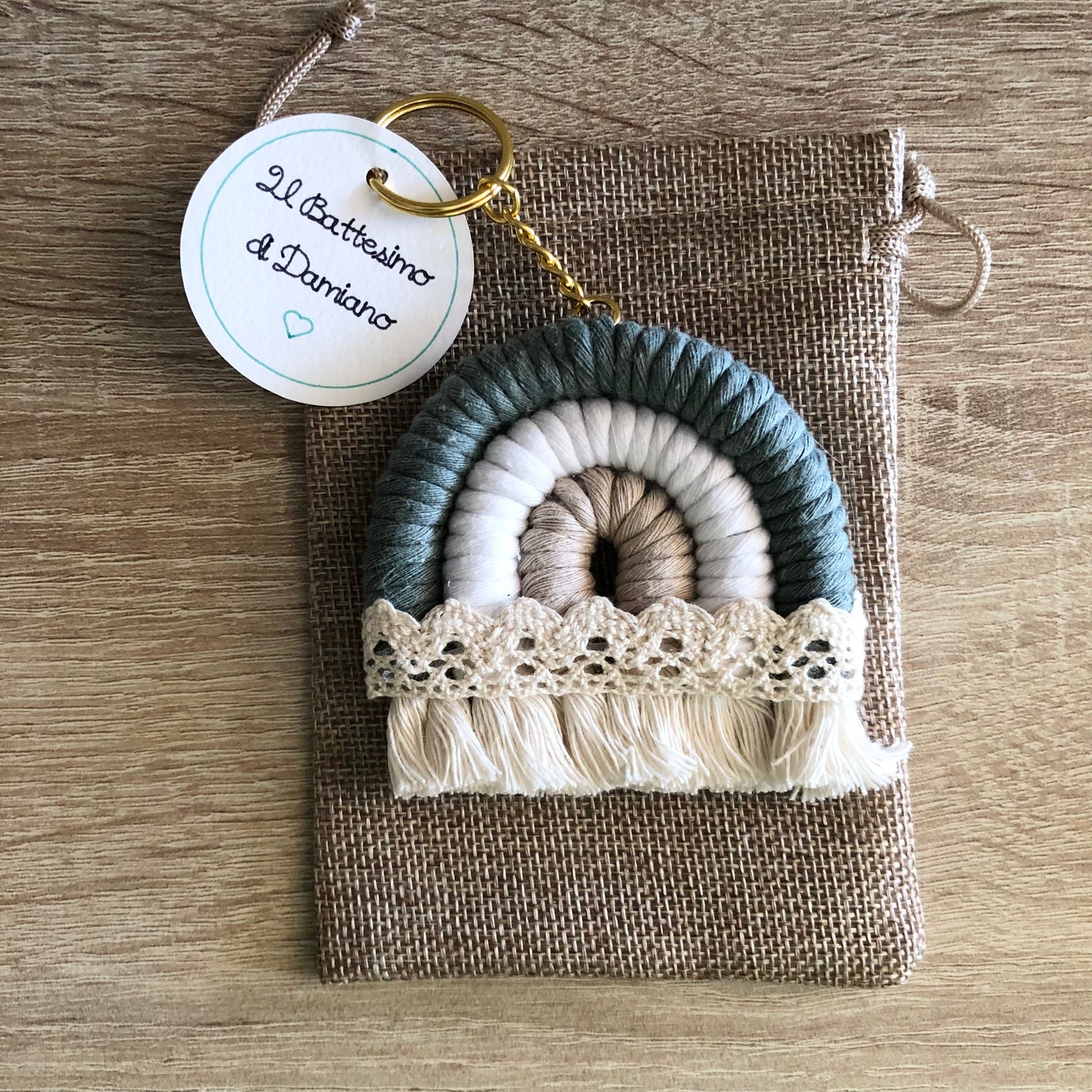 Arcobaleno bomboniera in Macramè - MacraLu di Ludovica Mazzanti