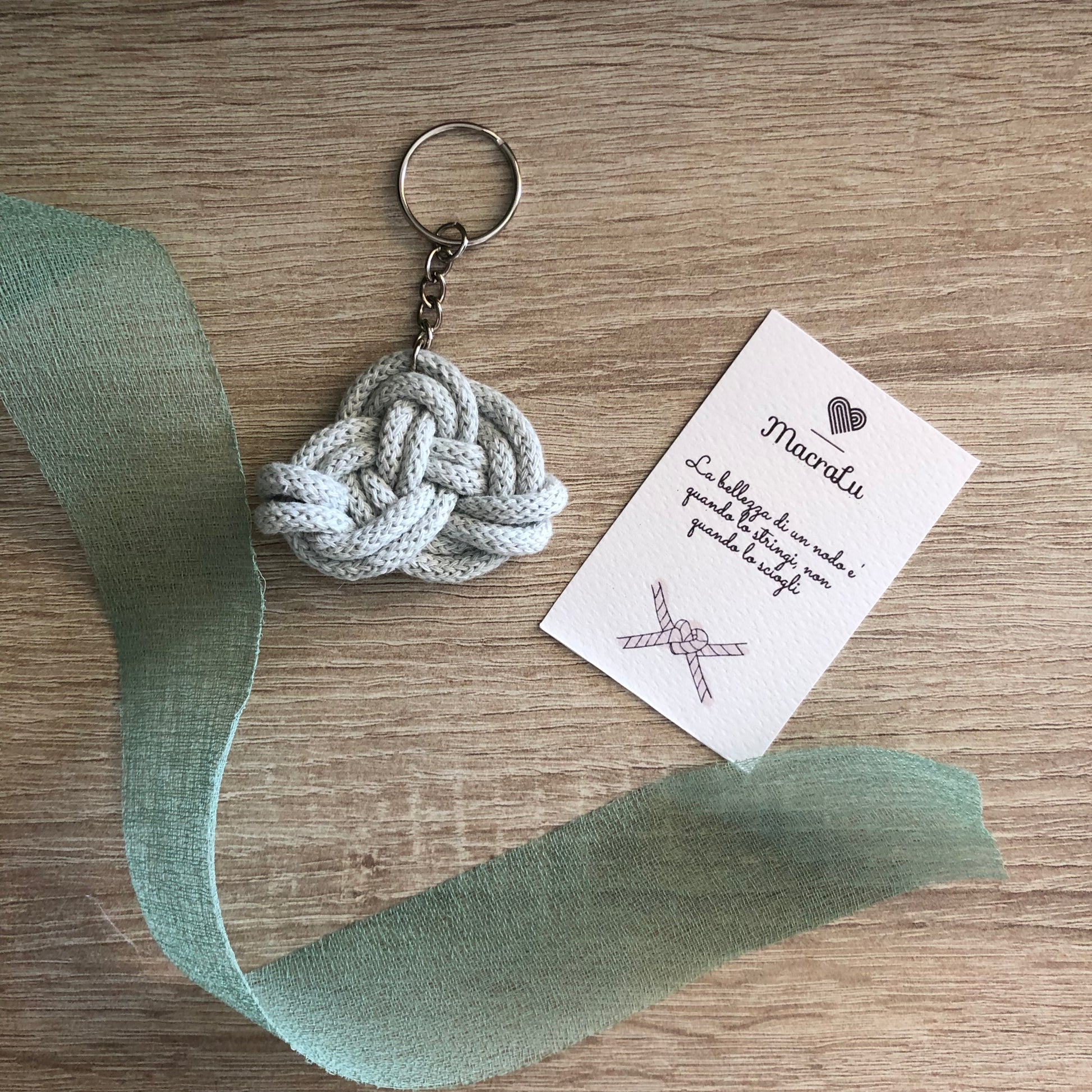 Segnaposto bomboniera gadget nascita nuvola Macramè - MacraLu di Ludovica Mazzanti