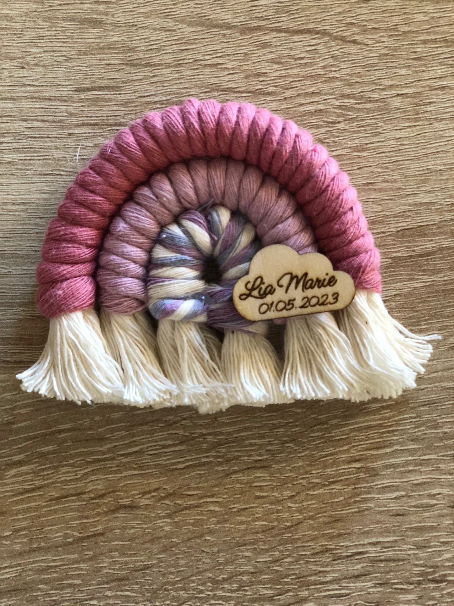 Arcobaleno bomboniera in Macramè - MacraLu di Ludovica Mazzanti