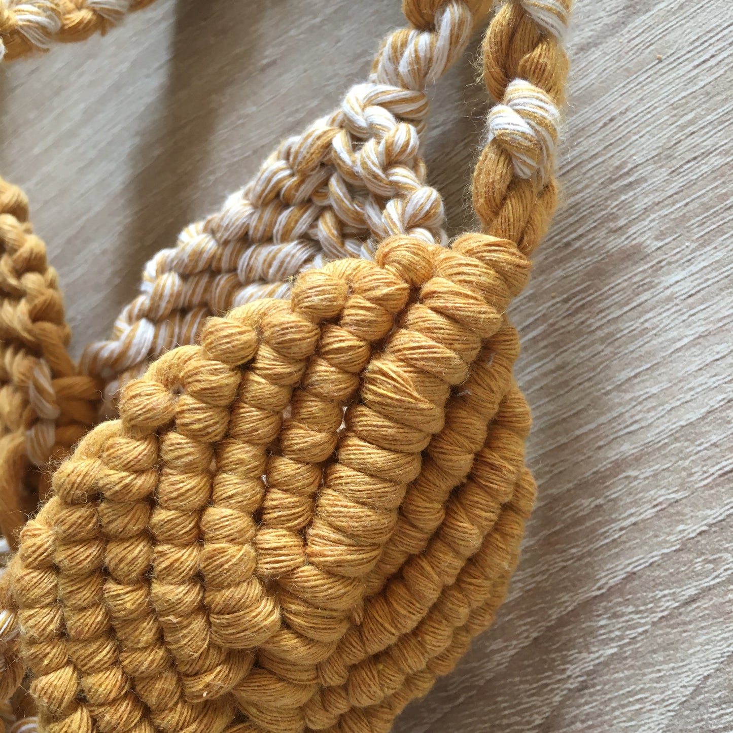 Portavaso foglie Macramè - MacraLu di Ludovica Mazzanti